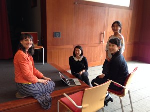 amanda chatting wtih winners